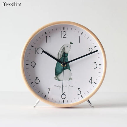 Stille houten tafelklok voor nachtkastje
