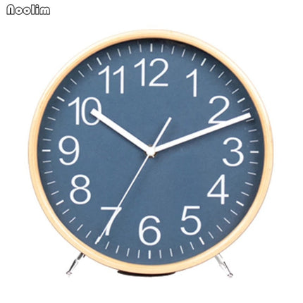 Stille houten tafelklok voor nachtkastje