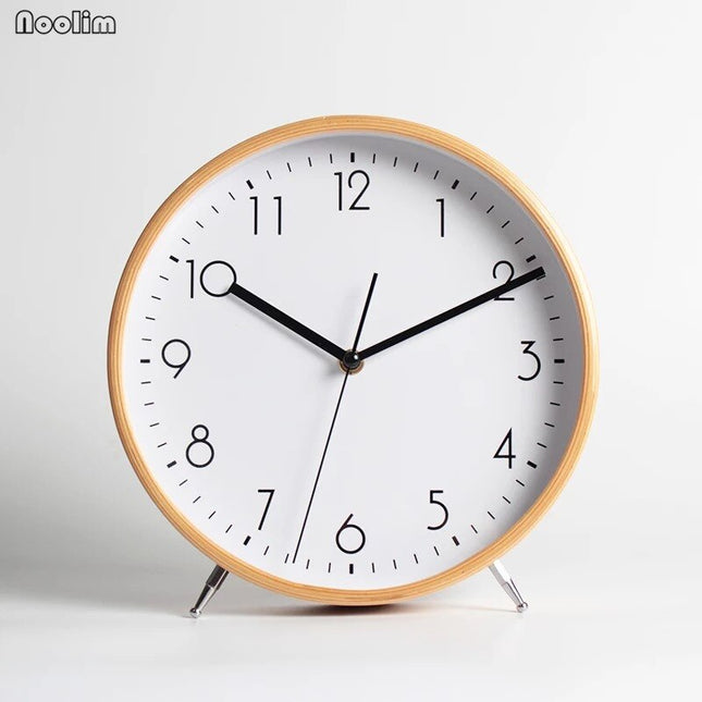 Stille houten tafelklok voor nachtkastje