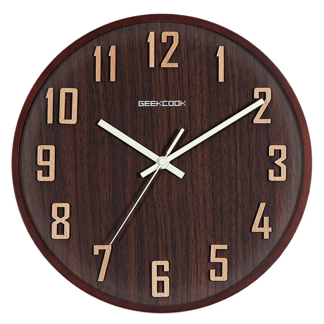 Houten wandklok met 3D houtlook cijfers