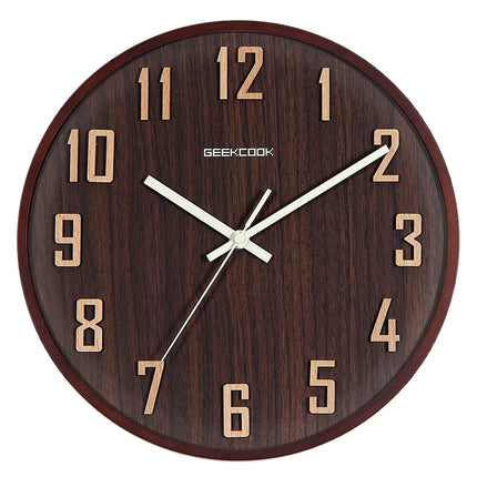 Houten wandklok met 3D houtlook cijfers