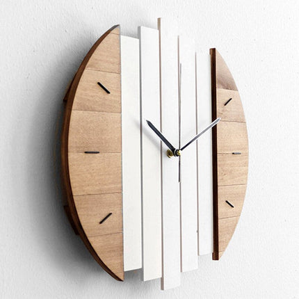 Moderne abstracte wandklok van hout