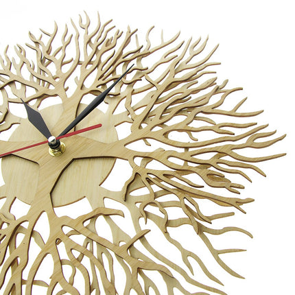 Decoratieve wandklok met boomwortel design