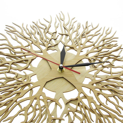 Decoratieve wandklok met boomwortel design