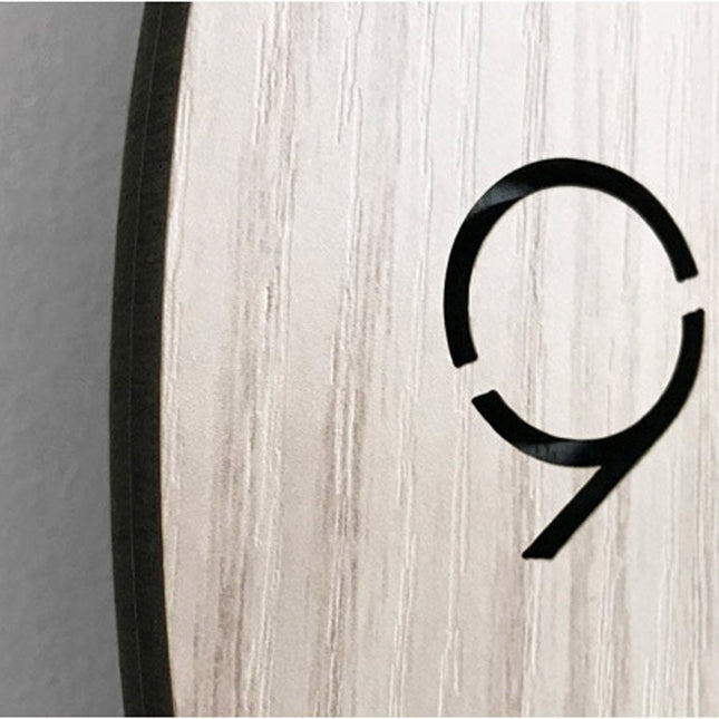 Scandinavische houten wandklok modern design