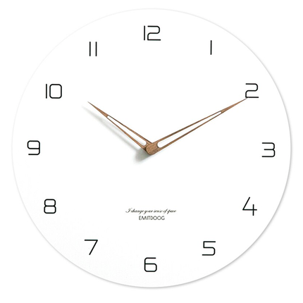 Minimalistische wandklok voor de badkamer