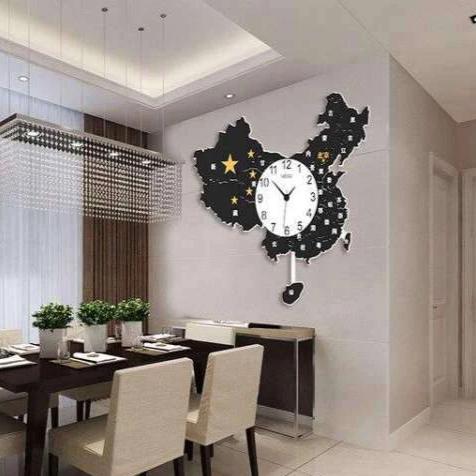 Grote wandklok met kaart van China