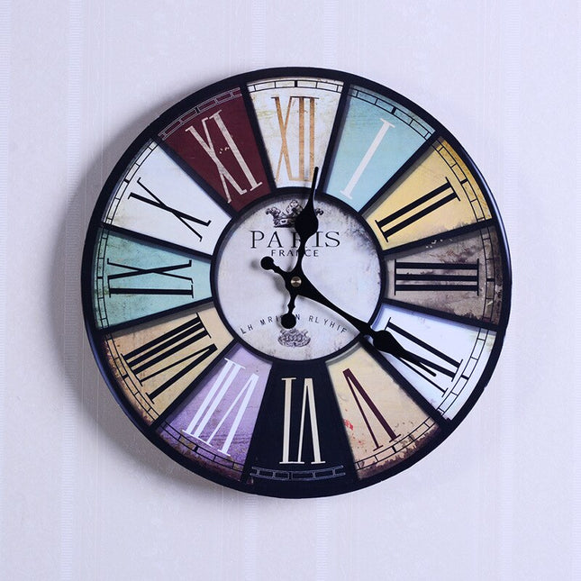 Vintage wandklok design van nummerplaten