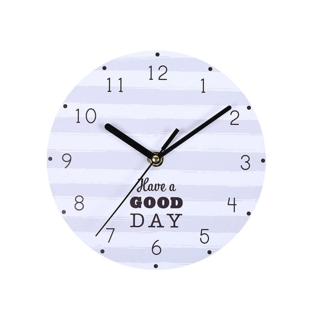 Houten wandklok met inspirerende tekst