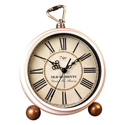 Vintage goudkleurige wekker met bel