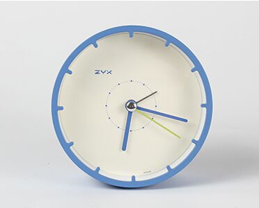 Minimalistische ronde tafelklok zonder cijfers