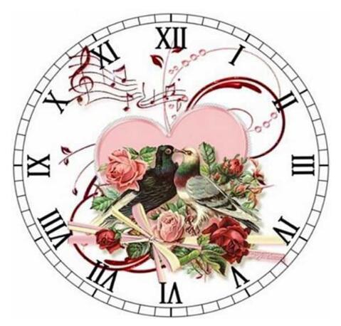 Landelijke wandklok met bloemen en gieter