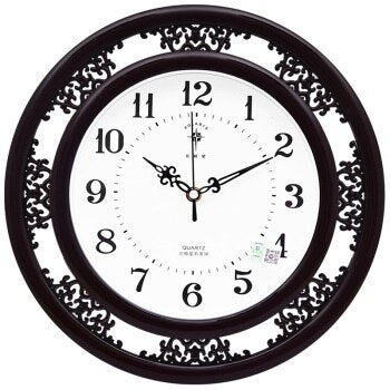 Witte vintage wandklok met sierrand