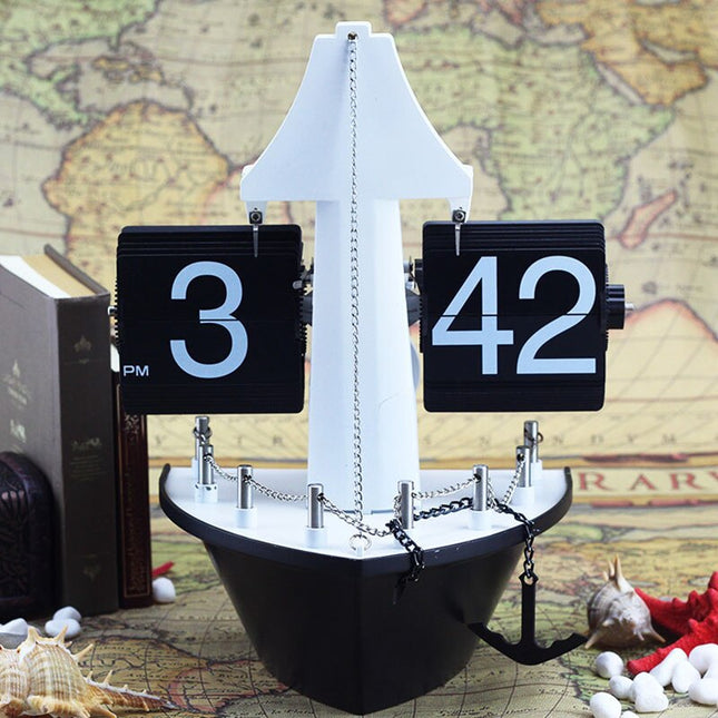 Flipklok in de vorm van zeilboot