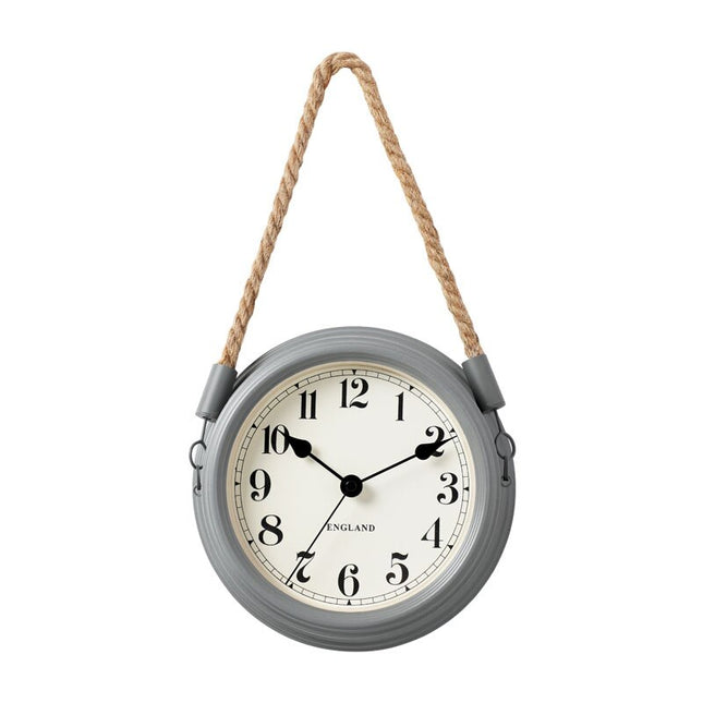 Wandklok in stijl van een zakhorloge