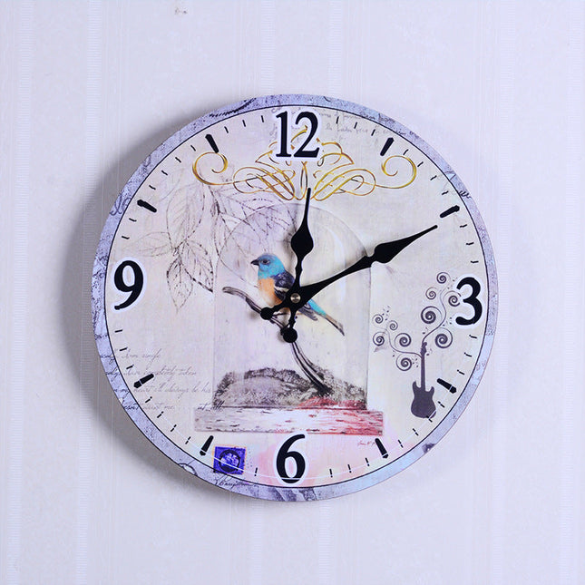 Vintage wandklok design van nummerplaten