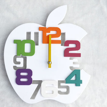 Wandklok voor kinderen in appelvorm