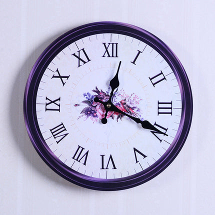 Vintage wandklok design van nummerplaten