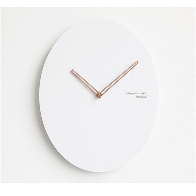 Witte minimalistische wandklok Scandinavisch design