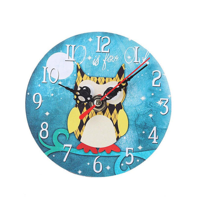 Leuke kinderklok met uil op tractor