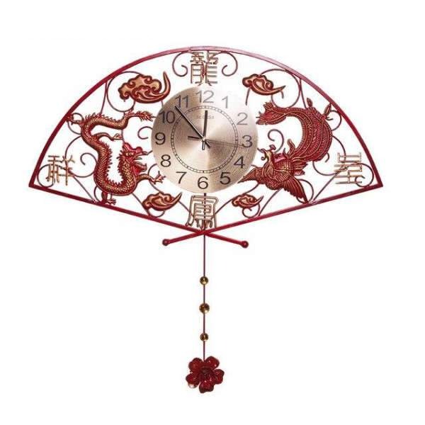 Grote Aziatische wandklok met draken
