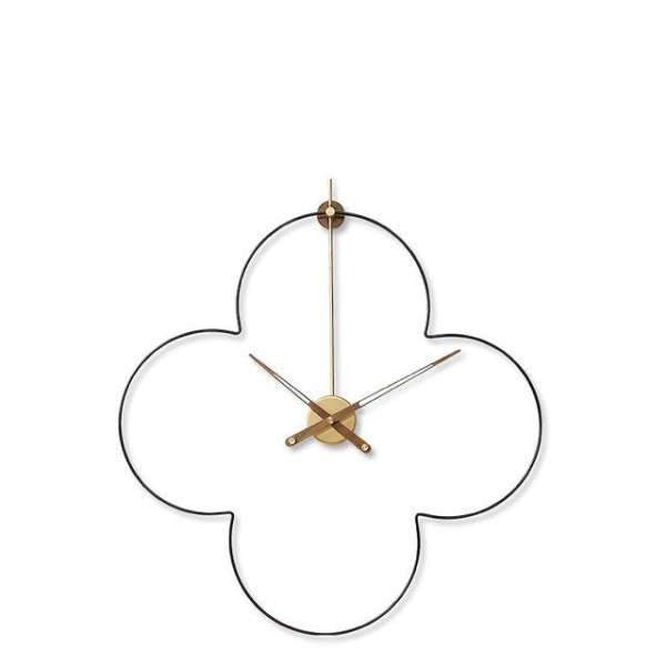 Geometrische metalen wandklok klaver design