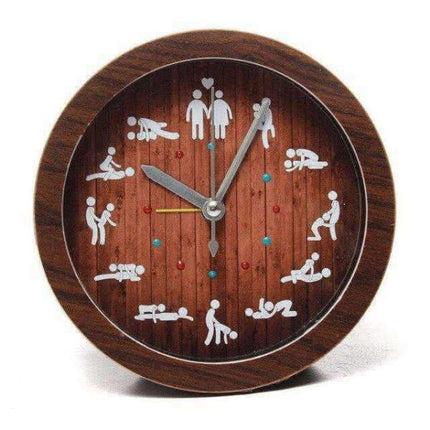 Houten wandklok met Kamasutra posities
