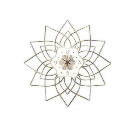 Grote metalen wandklok bloem design