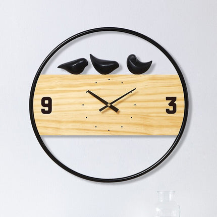 Design houten wandklok met gouden vogels