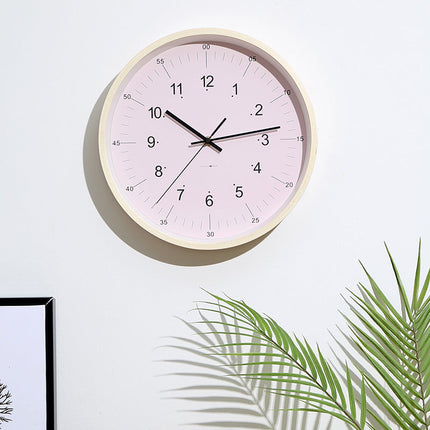Scandinavische Wandklok met Pastel Wijzerplaat