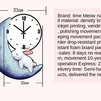 Houten kinderklok met slapend konijn