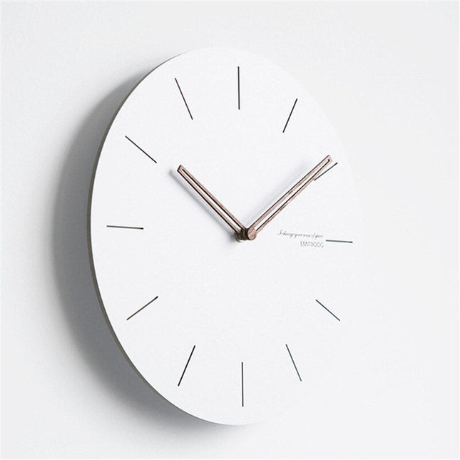Witte minimalistische wandklok Scandinavisch design