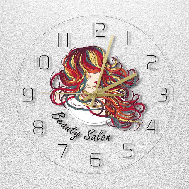 Moderne wandklok voor de kapsalon