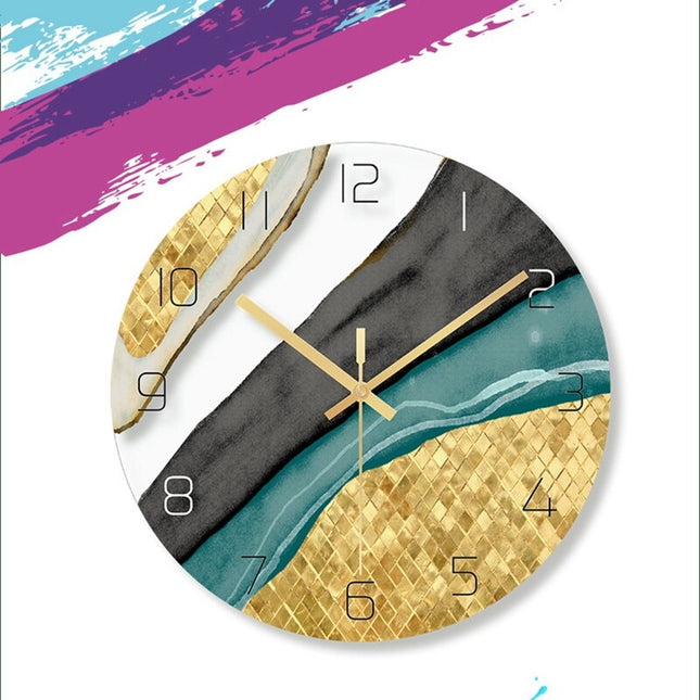 Moderne wandklok met abstract goud design