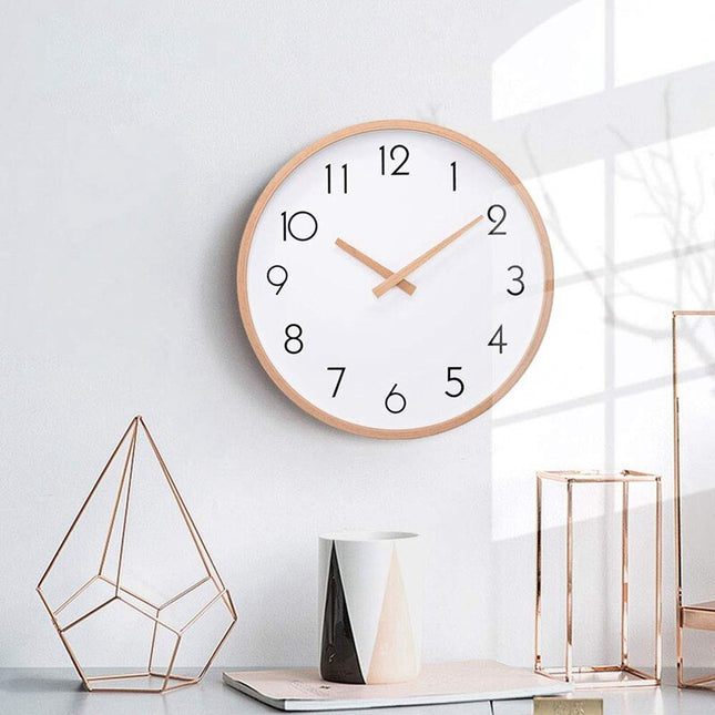 Minimalistische ronde wandklok van hout