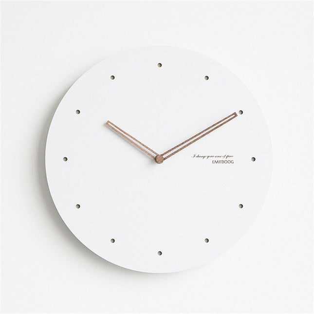 Witte minimalistische wandklok Scandinavisch design