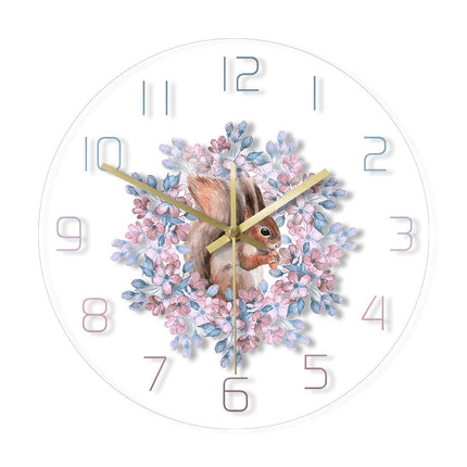 Decoratieve wandklok met schattige eekhoorn