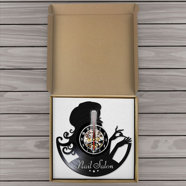 Vinyl wandklok decoratie voor nagelsalon