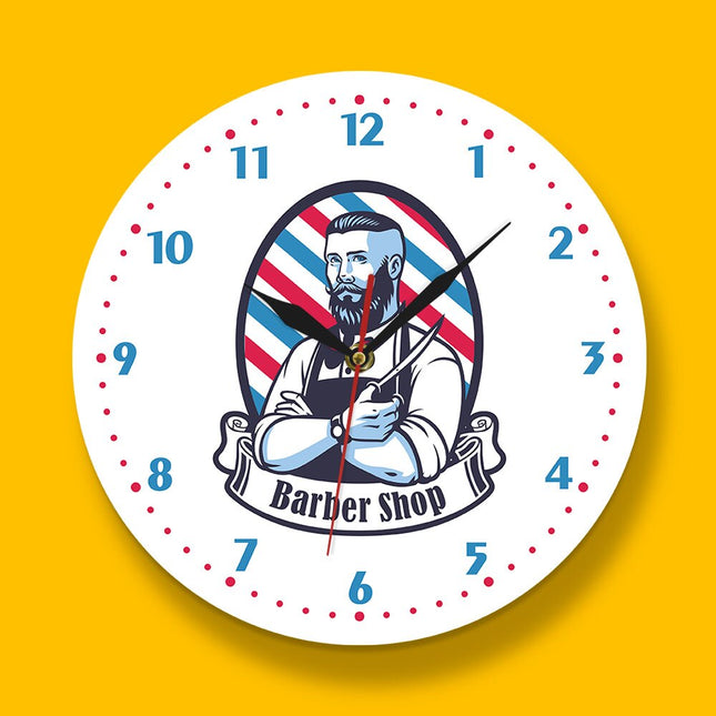 Retro wandklok met klassiek barbershop logo