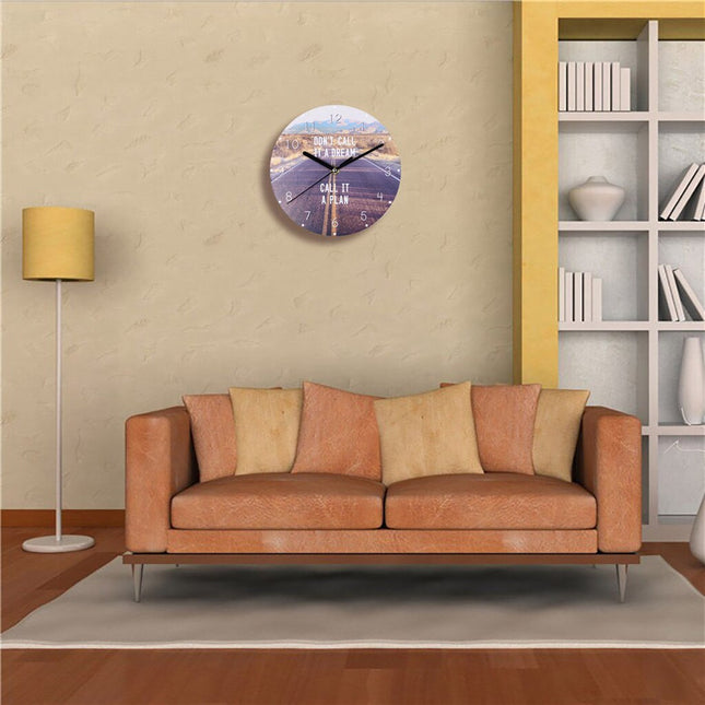 Wandklok met inspirerende Engelse tekst