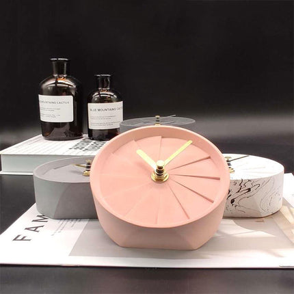 Kleine moderne design tafelklok