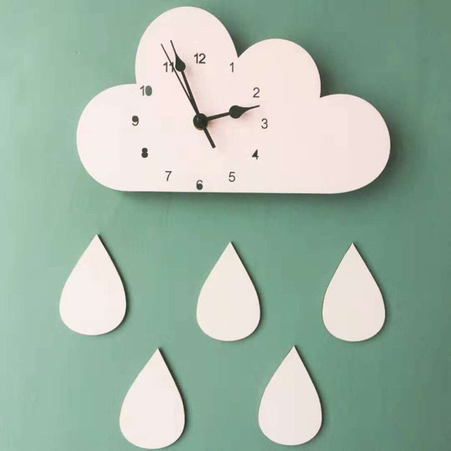 Wandklok wolk met losse regendruppels