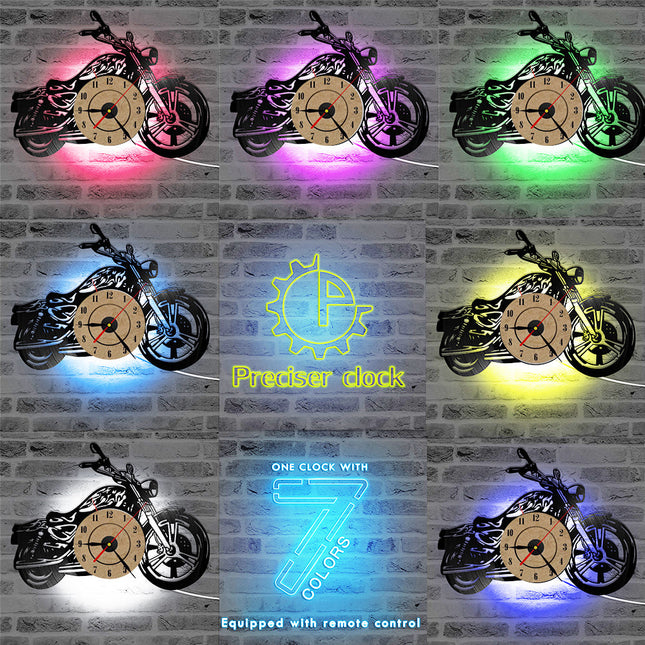 Stoere vinyl wandklok voor motorrijders