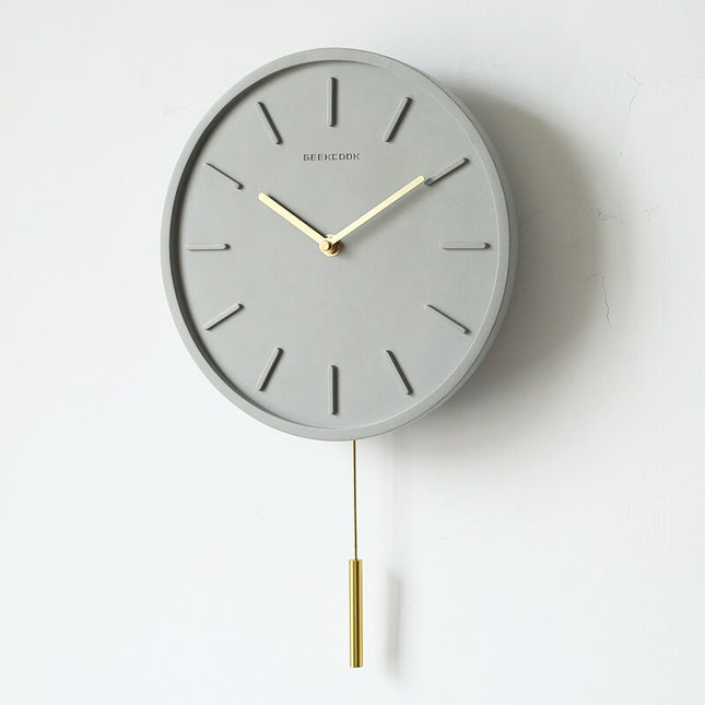 Kleine industriële minimalistische wandklok