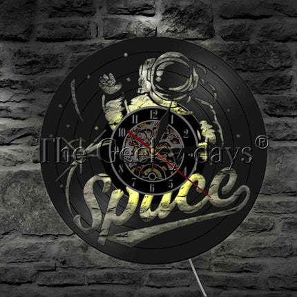 Astronaut vinyl wandklok ruimte thema