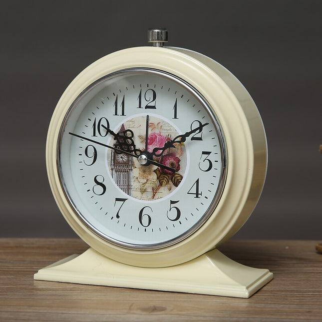 Vintage tafelklok met Parijs design