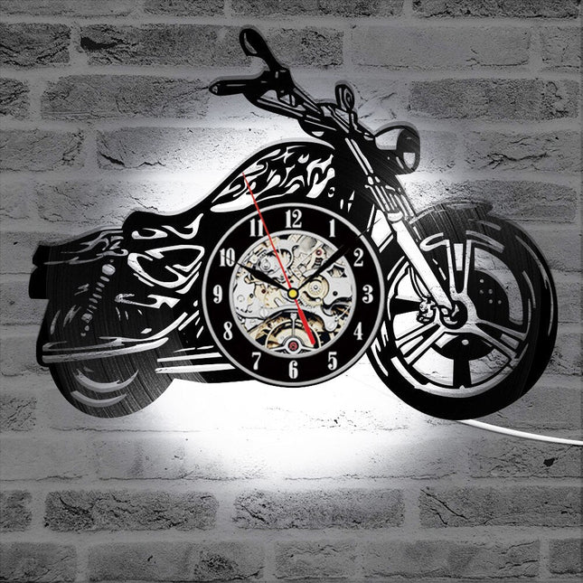 Stoere vinyl wandklok voor motorrijders