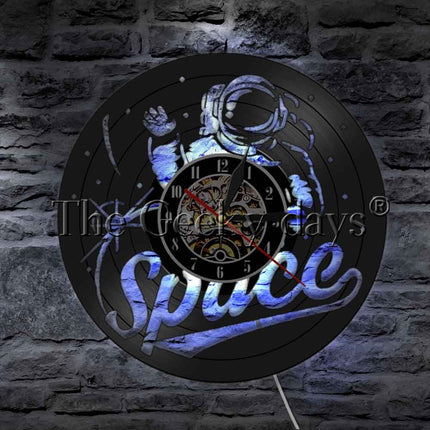Astronaut vinyl wandklok ruimte thema
