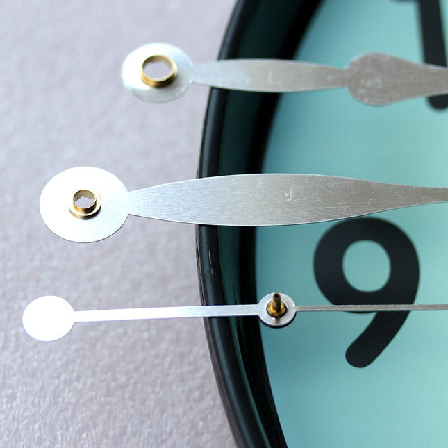 Ronde wandklok met giraf voor kinderkamer