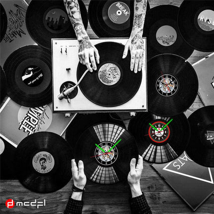 Motorcross wandklok rood en groen